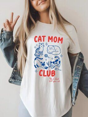 Cat Mom Club T-shirt, Cat Graphic Tee, Funny Cat Lover Gift